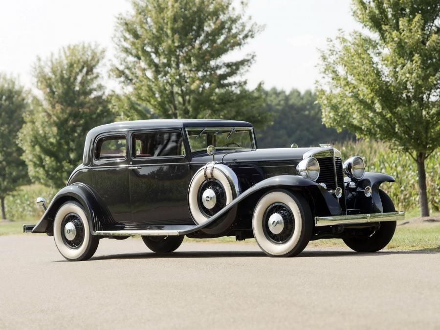  Marmon Sixteen Victoria Coupe 1932 года  (фото 3 из 19)